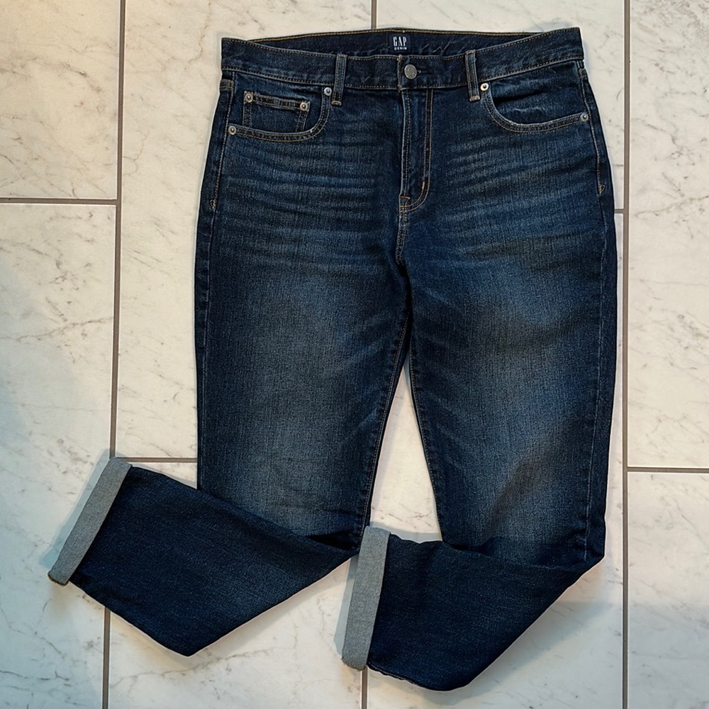 GAP Best Girlfriend Jeans EUC, size 8/29 dark wash